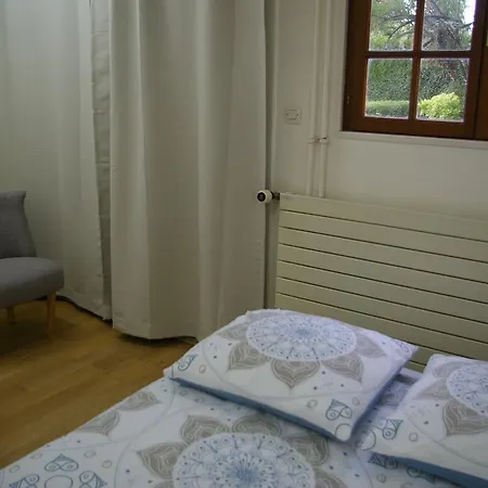 Juniper House Vulaines-sur-Seine